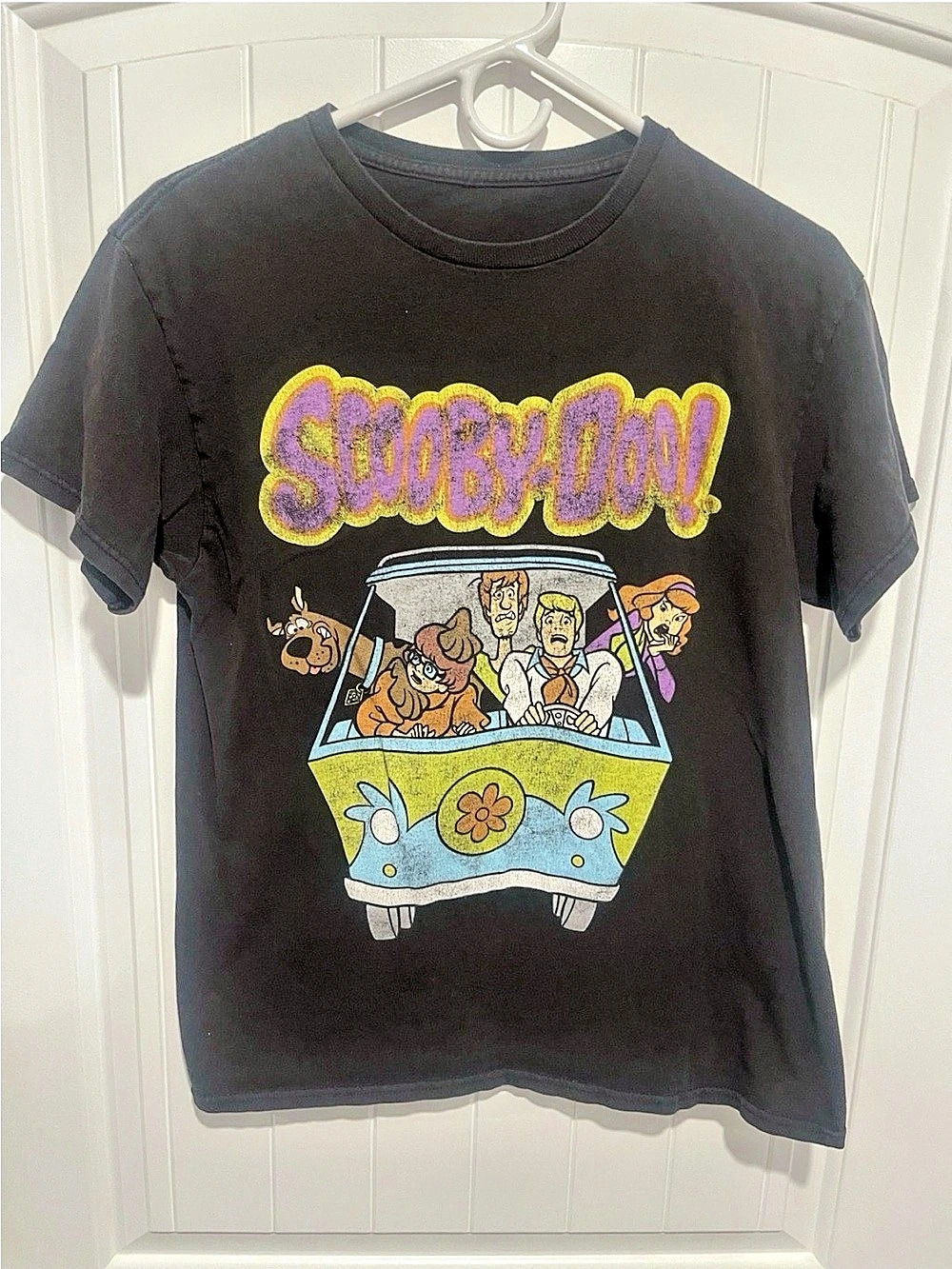 Scooby Doo Mystery Machine Distressed Graphic Tee Small